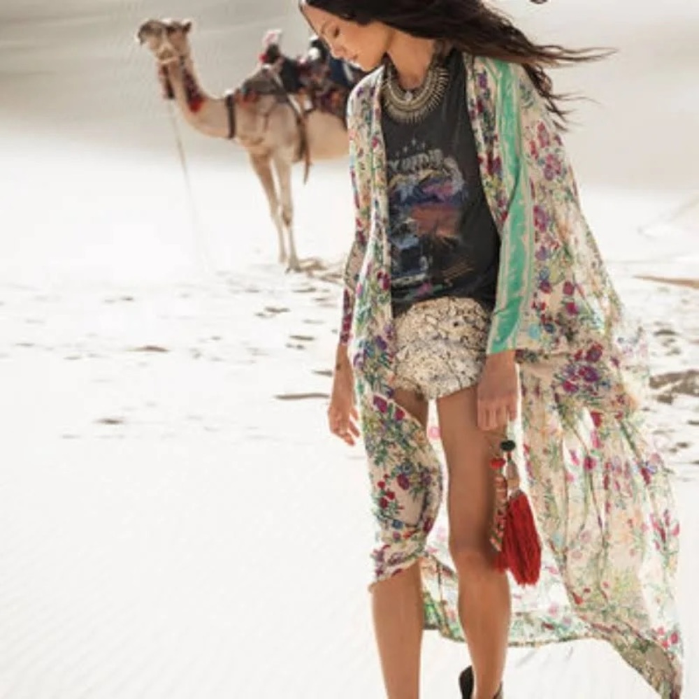 NWT SPELL & Gypsy Queen Kimono